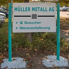 Wegweiser Stürtzen aus Alurundrohr, nach RAL lackiert - Schilder aus Aludibond