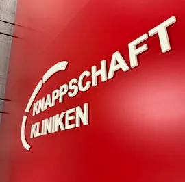 Acrylbuchstaben hinterleuchtet durch LED Module