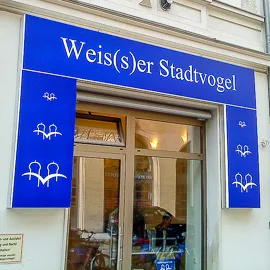 Portal aus einseitigen Haubenleuchtk&auml;sten