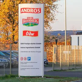 Pylon XL gewölbt beleuchtet